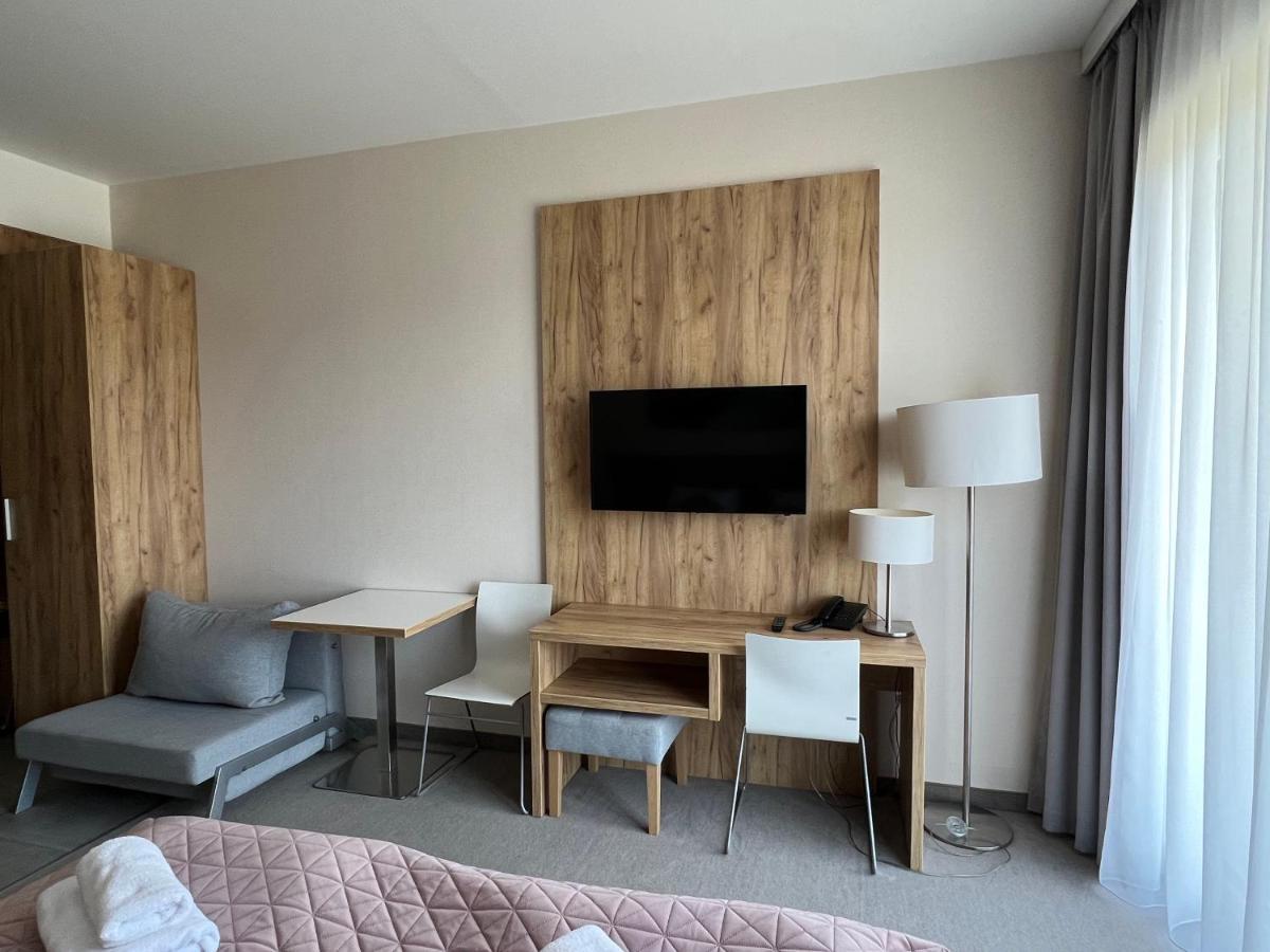 Aparthotel Apartamenty Czarna Gora 112 Sienna  Bagian luar foto